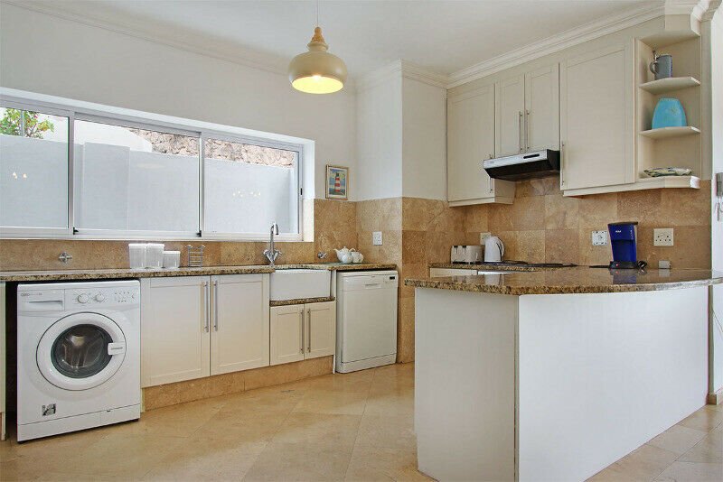 To Let 3 Bedroom Property for Rent in Camps Bay Western Cape